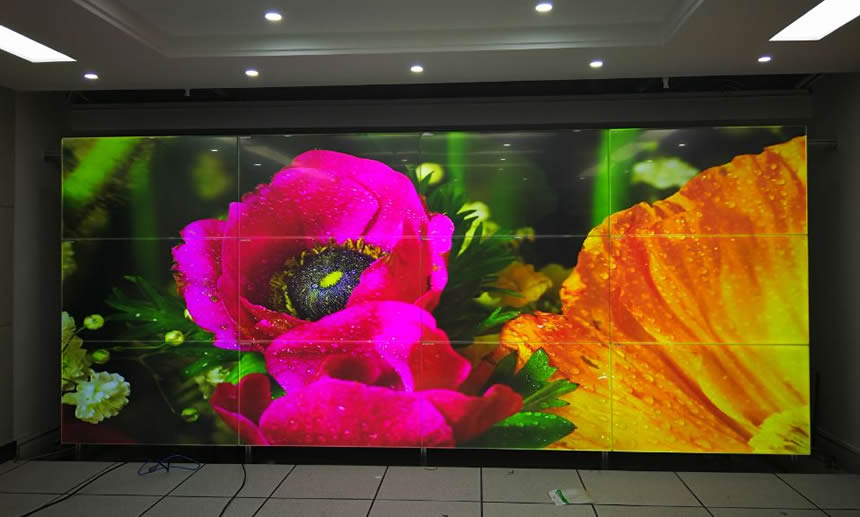 液晶拼接屏兩端黑怎么辦？