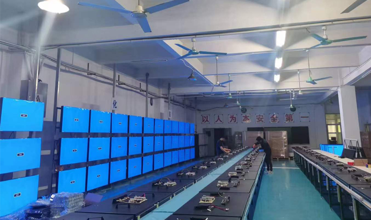 ?200臺55寸液晶拼接屏老化待出